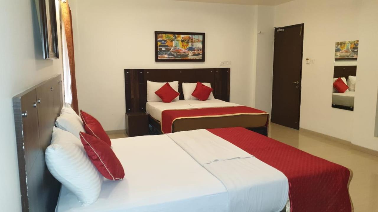 Resort Silver Hills Лонавала Екстериор снимка