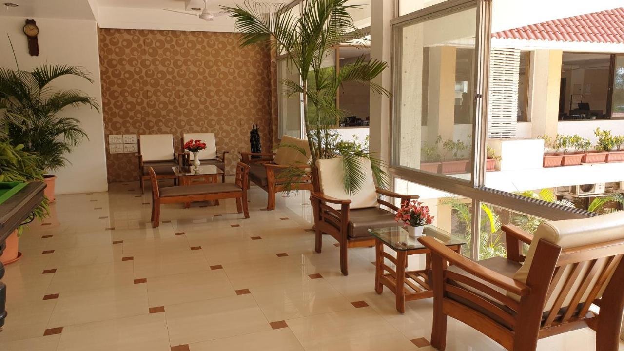 Resort Silver Hills Лонавала Екстериор снимка