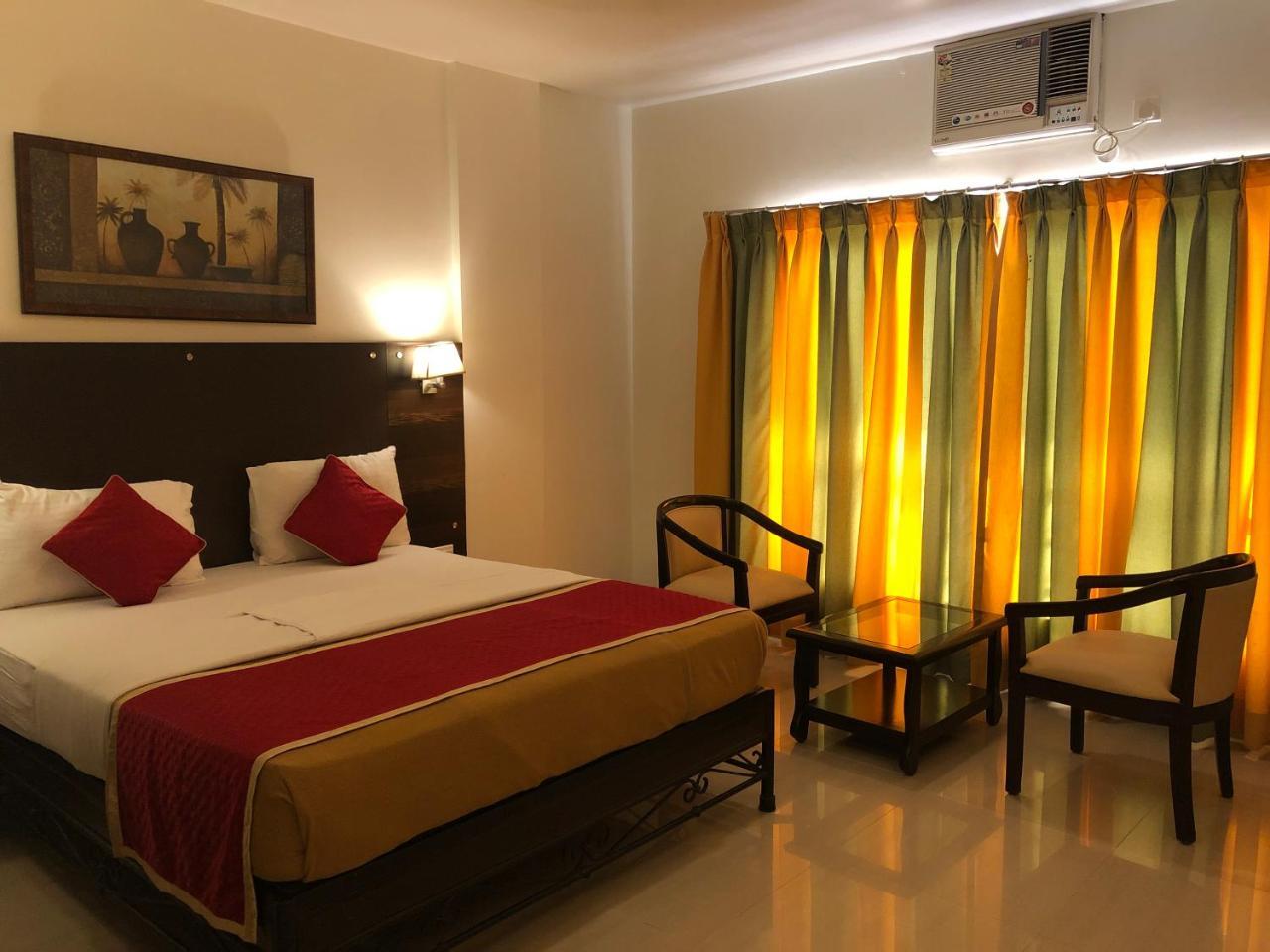 Resort Silver Hills Лонавала Екстериор снимка