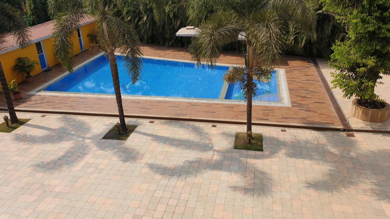 Resort Silver Hills Лонавала Екстериор снимка