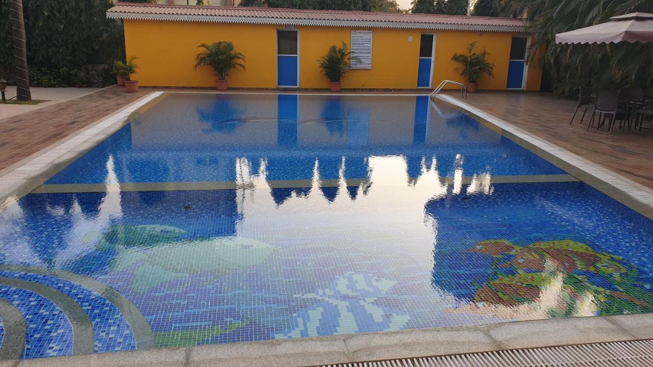 Resort Silver Hills Лонавала Екстериор снимка